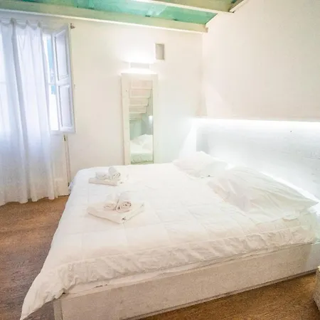 Sui Tetti Luxury Rooms Lecce Exterior photo