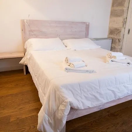 Sui Tetti Luxury Rooms Lecce Exterior photo
